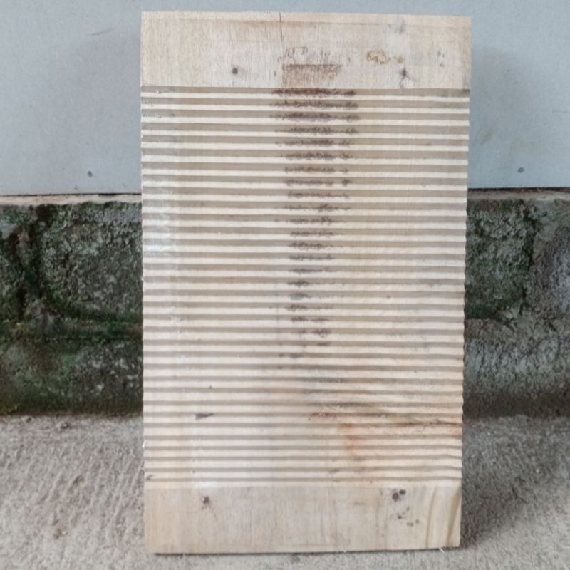 Papan Cuci Baju Kayu