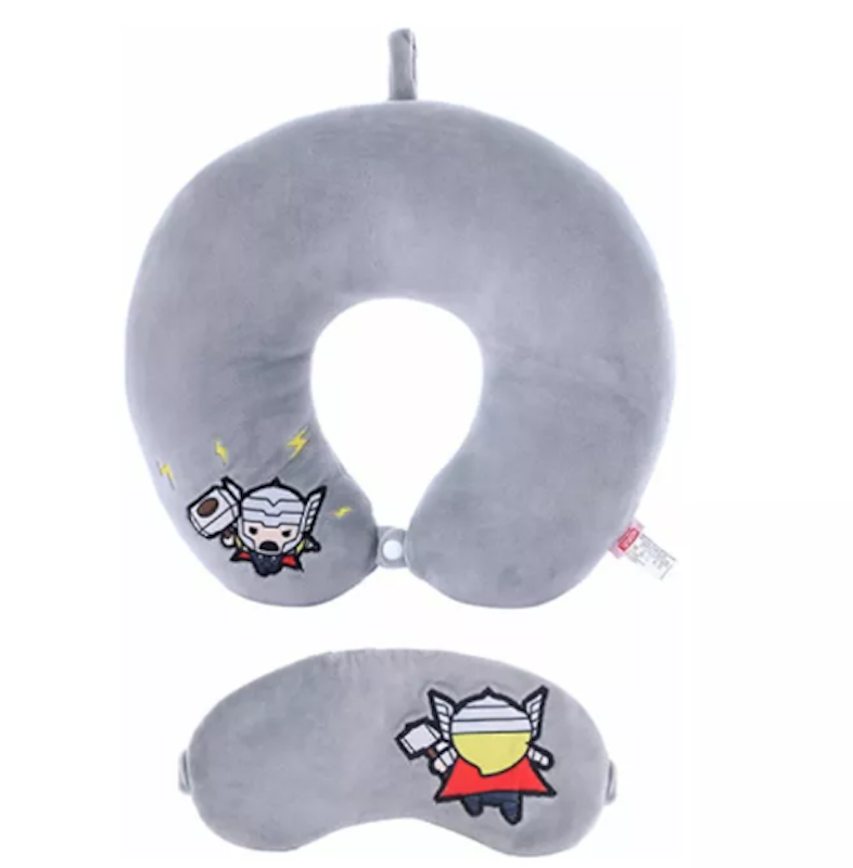 Bantal Leher dan Penutup Mata Marvel